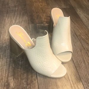 Cream mules